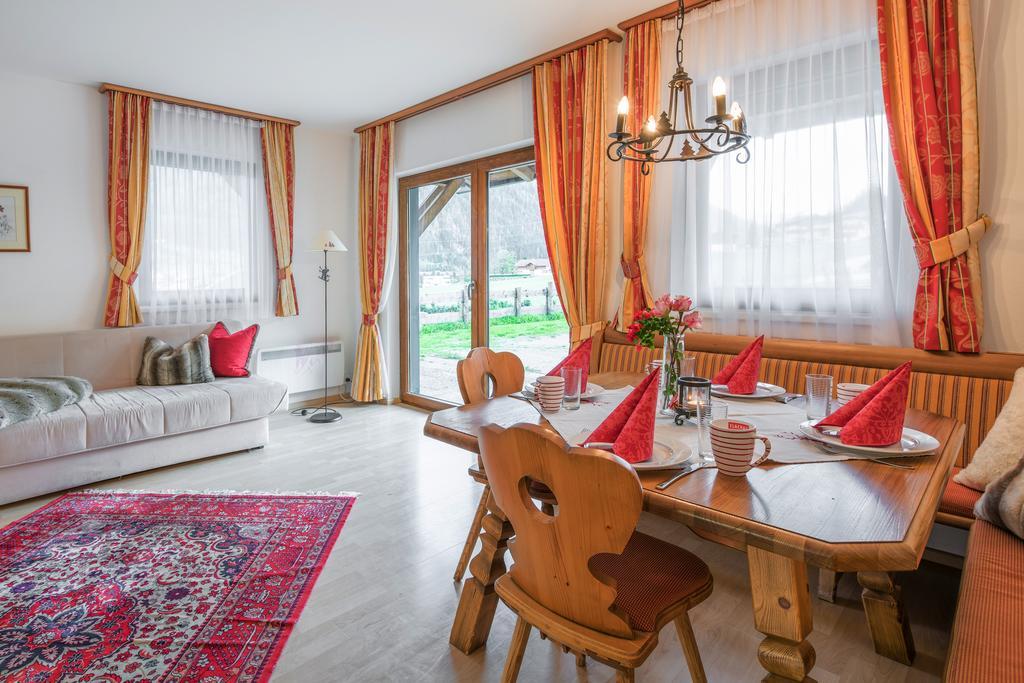 Feriendorf Oberhof Flachau Kamer foto