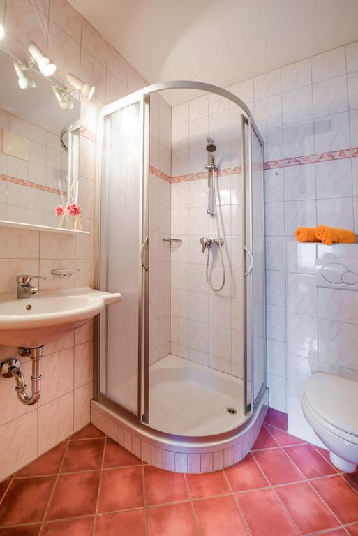 Feriendorf Oberhof Flachau Kamer foto